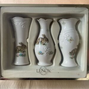 Lenox Cream and Green Bunny Vase Set